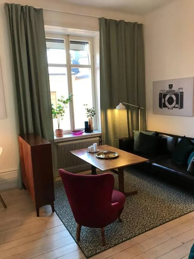 Bohemian And Light One Room Apartment In Sofo 31Sqm Stockholm Sweden