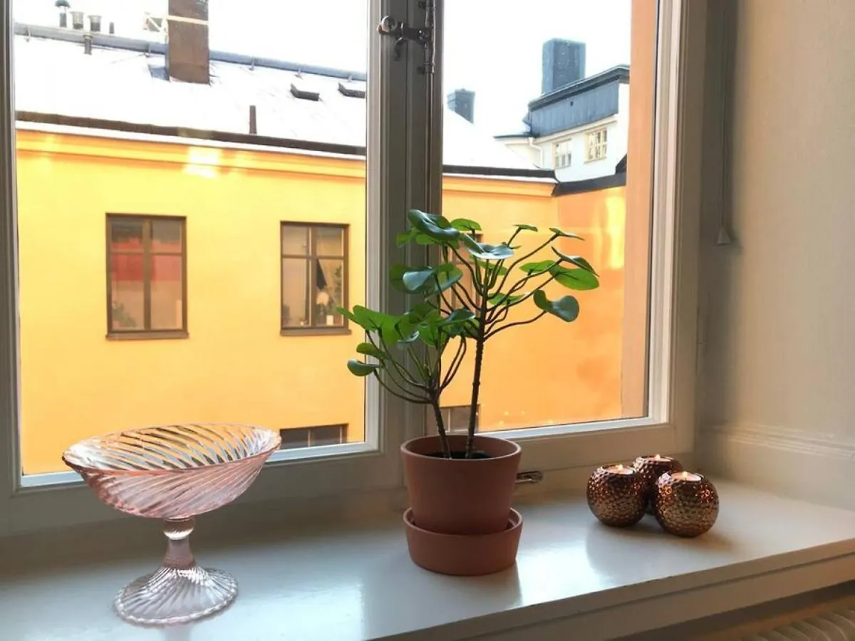 Bohemian And Light One Room Apartment In Sofo 31Sqm Stockholm