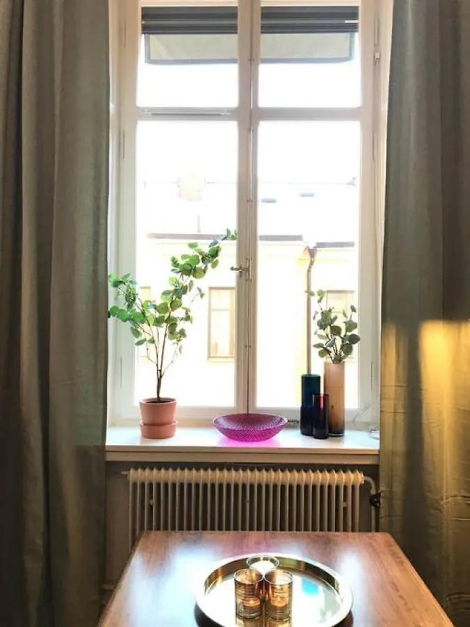 Bohemian And Light One Room Apartment In Sofo 31Sqm Stockholm