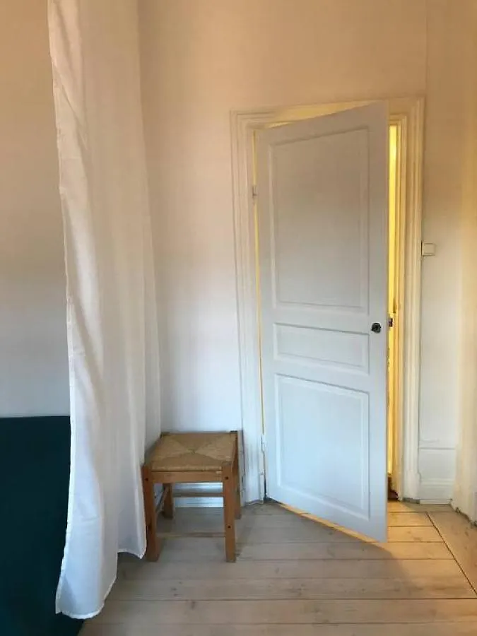 Bohemian And Light One Room Apartment In Sofo 31Sqm Stockholm Sweden