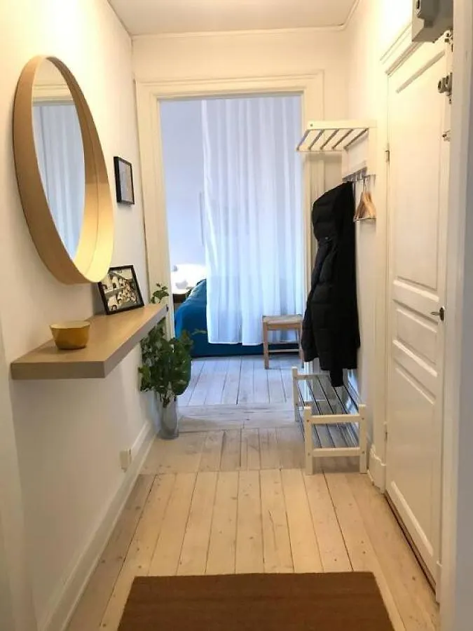 Bohemian And Light One Room Apartment In Sofo 31Sqm Stockholm